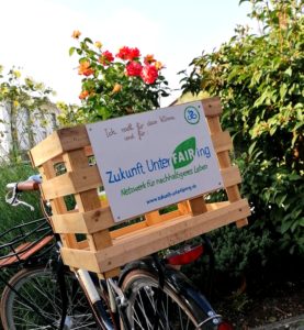 Klima radeln Fahrradkorb Holz Zukunft UnterFAIRing